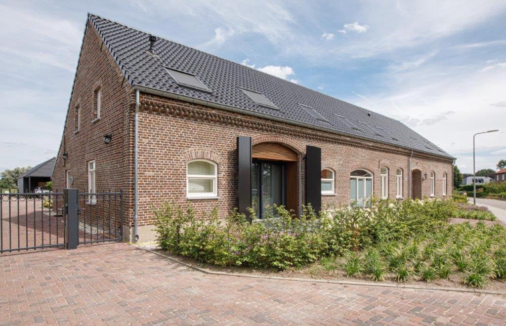 Barn24 - The Stable & The Loft Apartment Roggel ภายนอก รูปภาพ